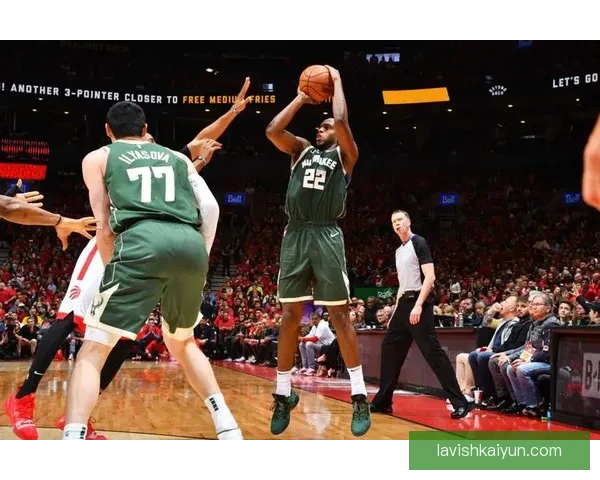 Lautaro战术跑位灵活性解析：近期表现稳健，持续提升进攻端威胁力